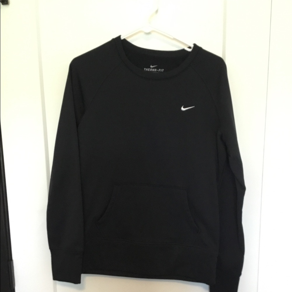 Nike crewneck w/ front pocket